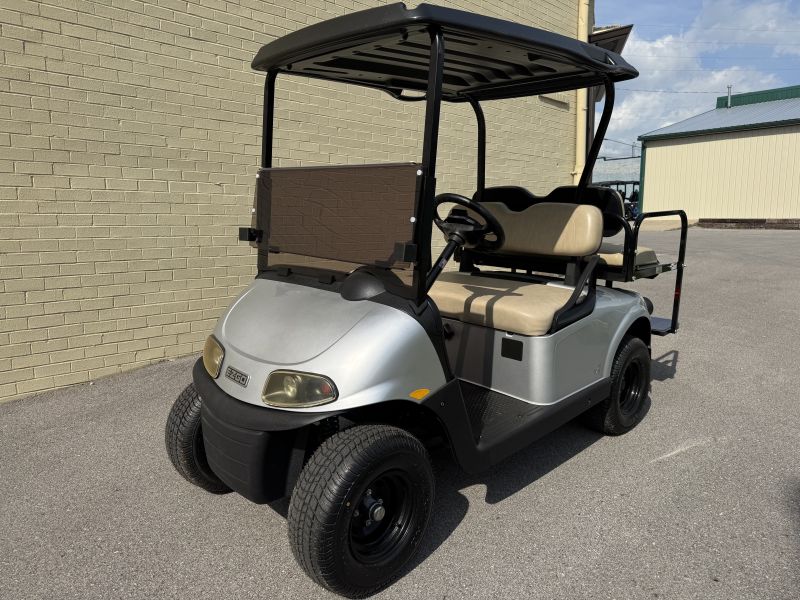 2023 EZGO Valor