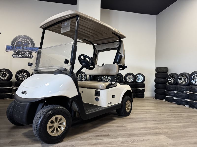 2018 EZGO RXV
