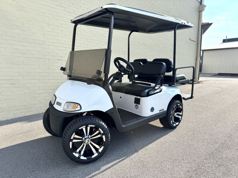 2020 EZGO RXV
