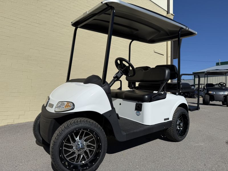 2020 EZGO RXV