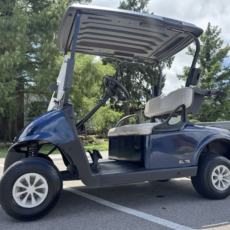 2021 EZGO  Rxv